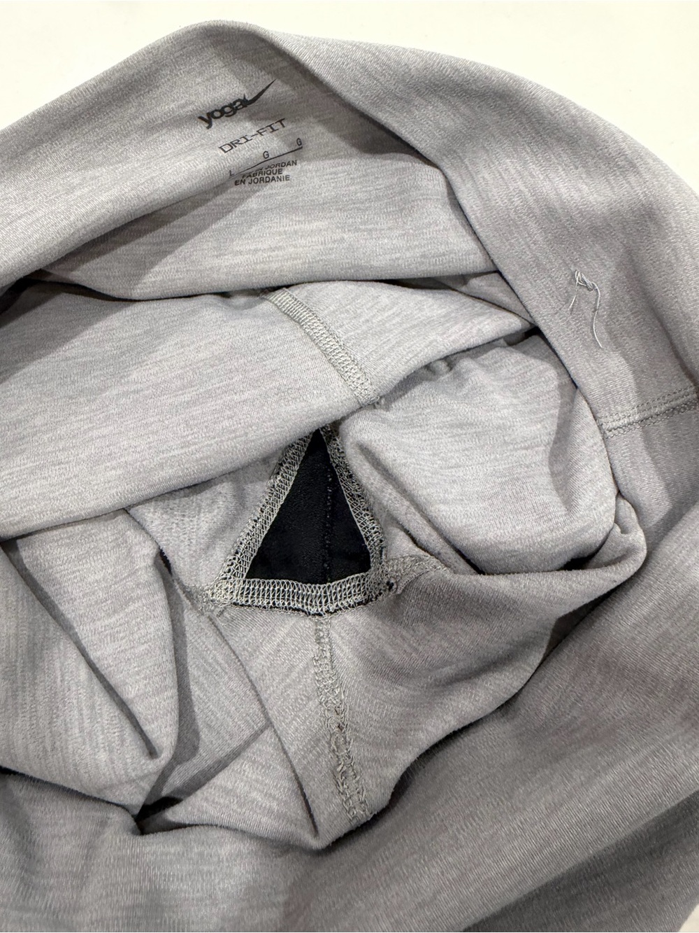 Nike Heather Gray High-Rise Bike Shorts - Picture 6 of 6